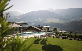 Hotel Zirmerhof & Residence